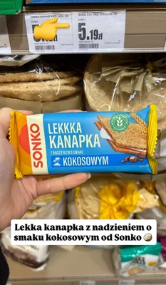 Kanapka lekka z nadzieniem o smaku kokosowym  promocja w Intermarche