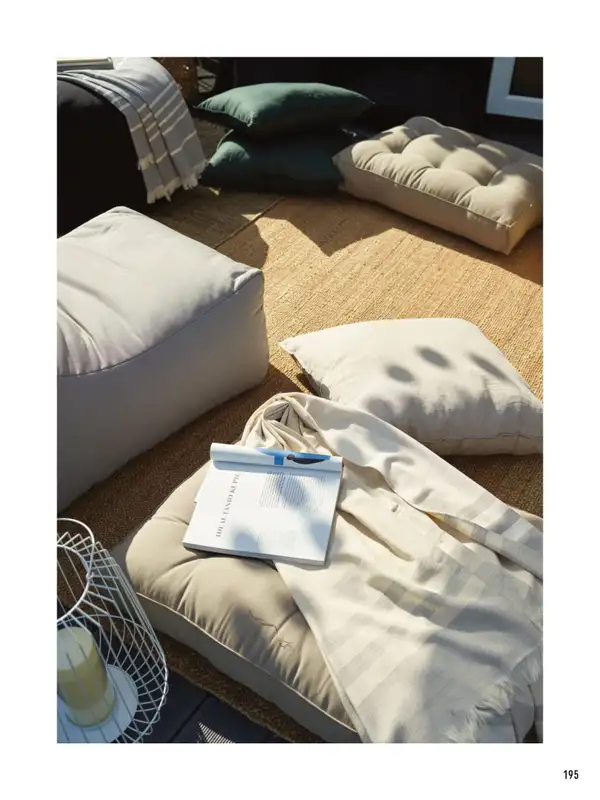 VOX - gazetka promocyjna Katalog mebli tapicerowanych od wtorku 22.03 do wtorku 31.01 - strona 195