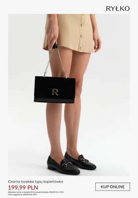 Czarna torebka typu kopertówka