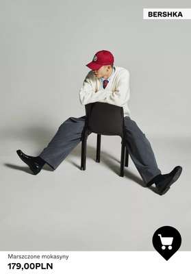 Bluza z kapturem o krótszym kroju z nadrukiem