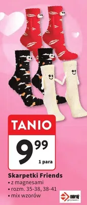 Skarpetki Friends z magnesami mix wzorów promocja w Intermarche