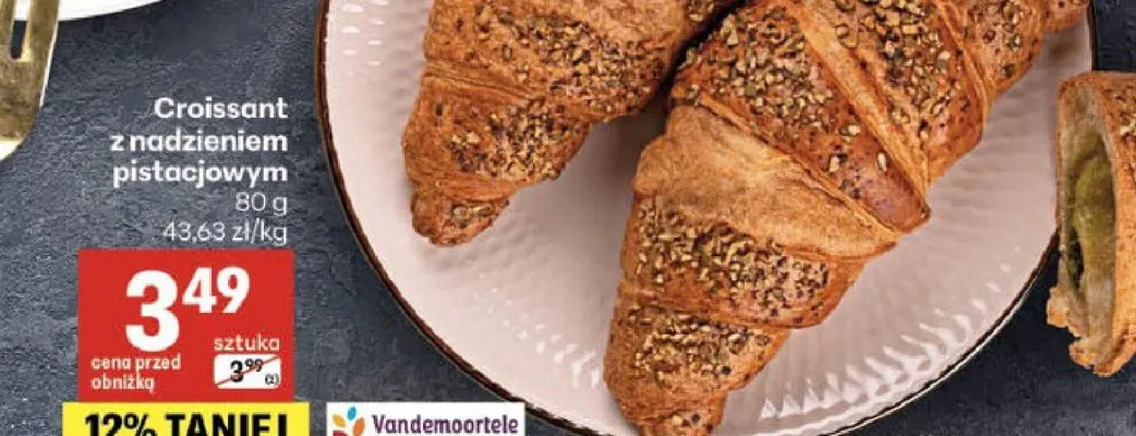 Croissant z nadzieniem pistacjowym promocja w Delikatesy Centrum
