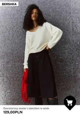 Oversize'owy sweter z dekoltem w serek Bershka promocja w Bershka