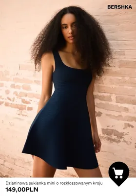 Sukienka dzianinowa mini o rozkloszowanym kroju Bershka promocja w Bershka