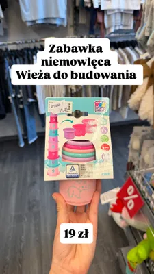 Zabawka niemowlęca wieża do budowania Happy People promocja w KiK