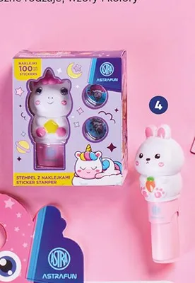 Stempelek z naklejkami wielokrotnego użytku i książeczką Astrafun promocja w Biedronka