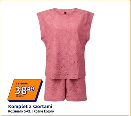 Komplet z szortami promocja w Action