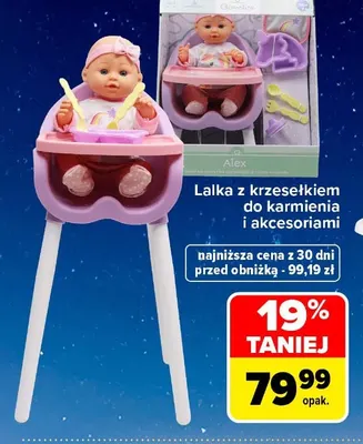 Lalka z krzesełkiem do karmienia i akcesoriami promocja w Carrefour