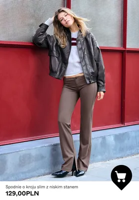 Spodnie o kroju slim z niskim stanem promocja w Bershka