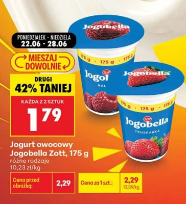 Jogurt owocowy Jogobella Zott truskawka promocja w Biedronka