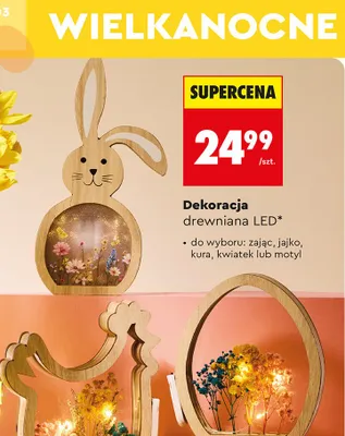 Dekoracja drewniana LED: zając, jajko, kura, kwiatek lub motyl promocja w Biedronka