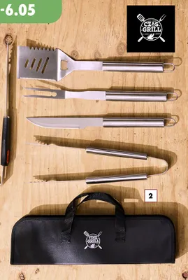 Akcesoria do grilla zestaw ze szpatułką, szczypcami, z widelcem i nożem w etui promocja w Biedronka