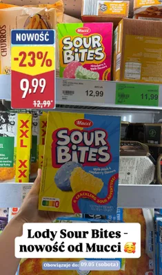 Lody wodne Sour Bites Mucci strawberry & apple flavours promocja w Aldi