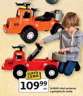 Jeździk straż pożarna z pompką do wody promocja w Auchan