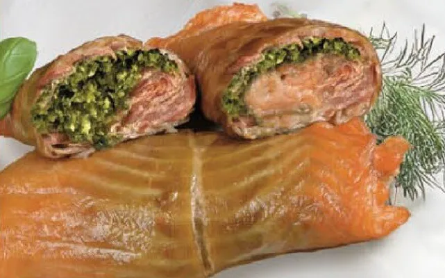 Zrazy z łososia ze szpinakiem promocja w Delikatesy Centrum