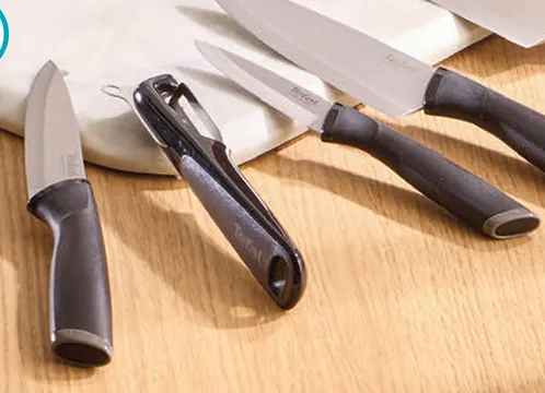 Zestaw 2 noże Tefal uniwersalny dł. 9 cm i szefa kuchni dł. 15 promocja w Biedronka
