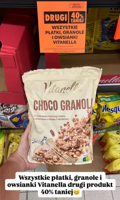 Granola Vitanella Choco Granola z czekoladą mleczną i białą promocja w Biedronka