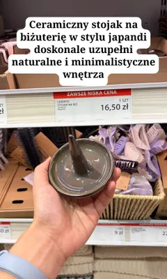 Ceramiczny stojak na biżuterię Lekeryd promocja w Jysk