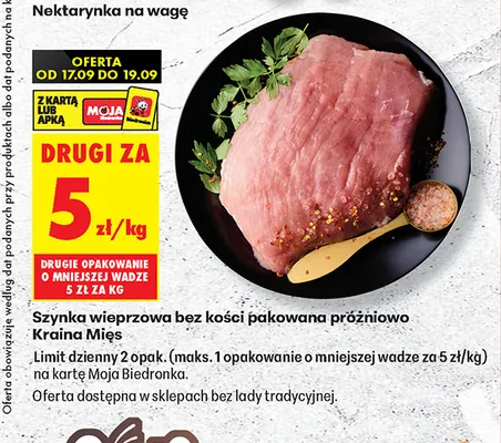 Szynka wieprzowa bez kości pakowana próżniowo Kraina Mięs promocja w Biedronka
