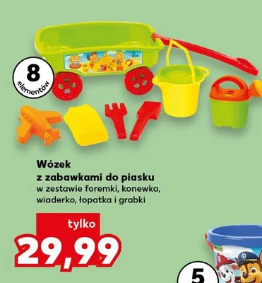 Wózek z zabawkami do piasku w zestawie foremki, konewka, wiaderko, łopatka i grabki promocja w Kaufland