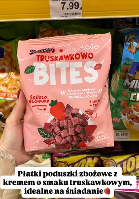 Płatki poduszki zbożowe z kremem o smaku truskawkowym promocja w Dino