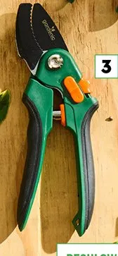 Narzędzia ogrodowe sekator kowadełkowy promocja w Biedronka