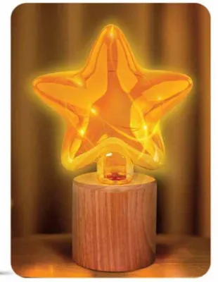 Lampka LED serce lub gwiazda na drewnianej podstawie z 12 diodami promocja w Biedronka