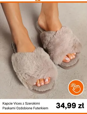 Kapcie Vices z szerokimi paskami ozdobione futerkiem promocja w Born2be