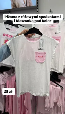 Piżama z różowymi spodenkami i kieszonką  promocja w Pepco