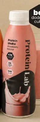 Napój białkowy Protein Lab Protein Shake strawberry flavour bez dodatku cukru promocja w Netto