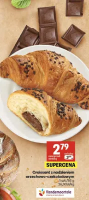 Croissant z nadzieniem orzechowo-czekoladowym promocja w Delikatesy Centrum