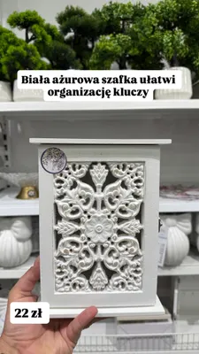 Ażurowa szafka na klucze promocja w Pepco