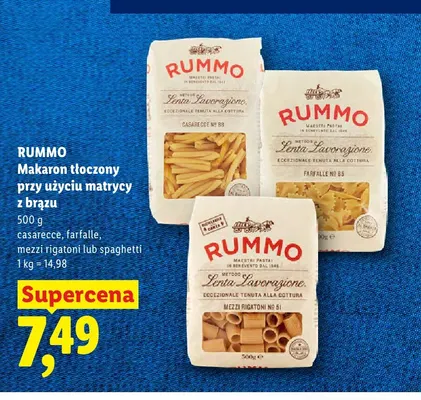 Makaron tłoczony przy użyciu matrycy z brązu mezzi rigatoni Rummo promocja w Lidl