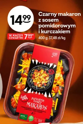 Czarny makaron z sosem pomidorowym i kurczakiem Szam amm promocja w Żabka