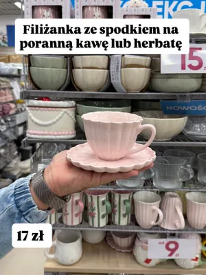 Filiżanka ze spodkiem pudrowy róż promocja w Pepco