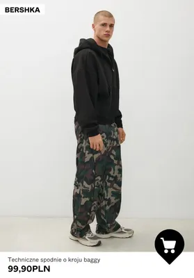 Techniczne spodnie o kroju baggy Bershka promocja w Bershka