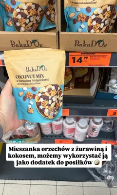 Mieszanka orzechów BakaD'Or Coconut Mix z żurawiną i migdałami promocja w Biedronka