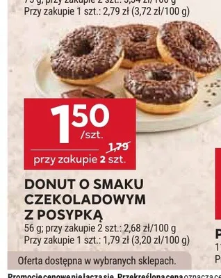 Donut o smaku czekoladowym z posypką promocja w Stokrotka