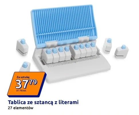 Tablica ze sztancą z literami promocja w Action