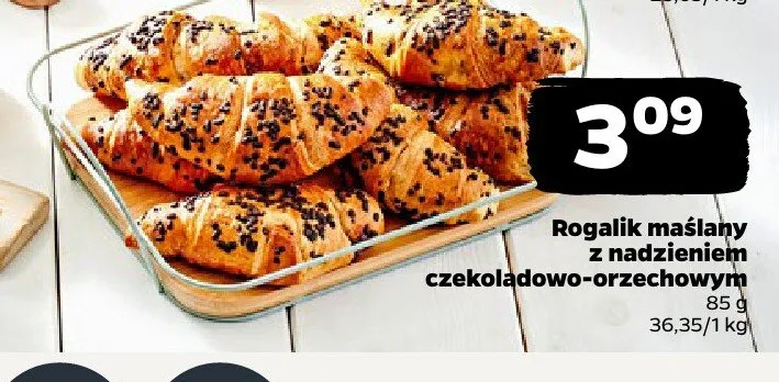 Rogalik maślany z nadzieniem czekoladowo-orzechowym promocja w Netto