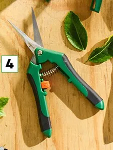 Narzędzia ogrodowe sekator do kwiatów promocja w Biedronka