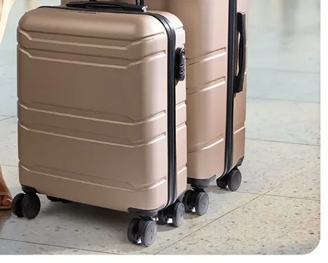 Walizka mała WINGS 38 l promocja w Biedronka