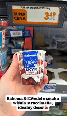 Skyr mix wiśnia stracciatella promocja w Biedronka