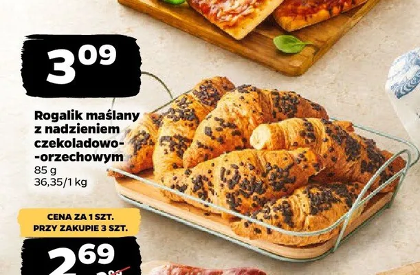 Rogalik maślany z nadzieniem czekoladowo-orzechowym promocja w Netto
