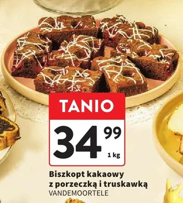 Biszkopt kakaowy z porzeczką i truskawką promocja w Intermarche