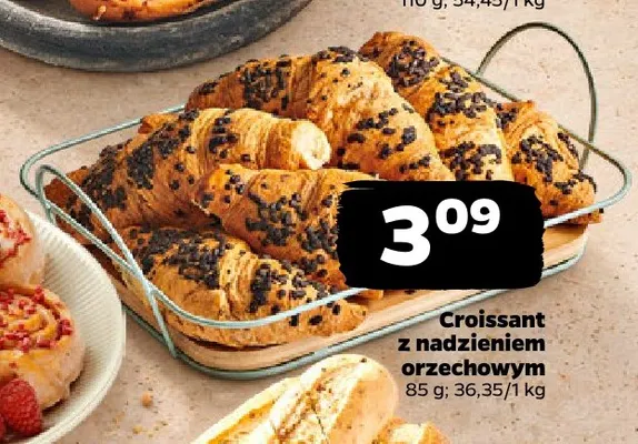 Croissant z nadzieniem orzechowym promocja w Netto