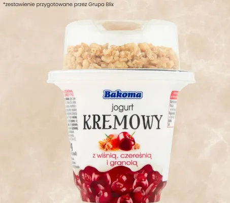 Jogurt kremowy Bakoma z wiśnią czereśnią i granolą promocja w Delikatesy Centrum