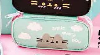 Piórnik Pusheen miętowy w chmurki promocja w Empik