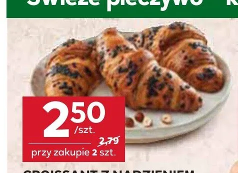 Croissant z nadzieniem orzechowym promocja w Stokrotka
