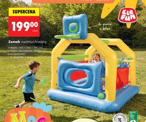 Zamek nadmuchiwany Elefun wym. 160x160x180cm maks. obciążenie 50kg w zestawie 2 obręcze 2 piłki promocja w Biedronka
